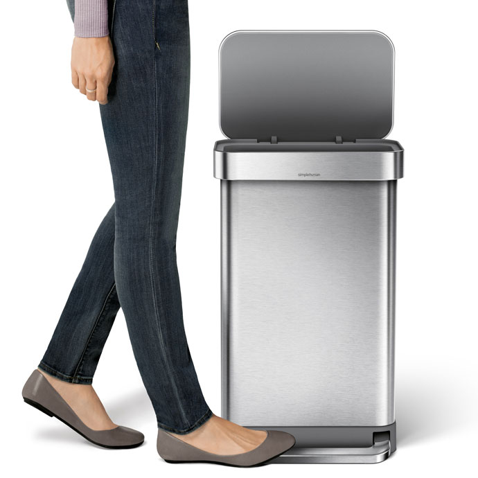 レクタンギュラ―ステップダストボックス45L | simplehuman | ペダルを踏むだけ楽々オープン